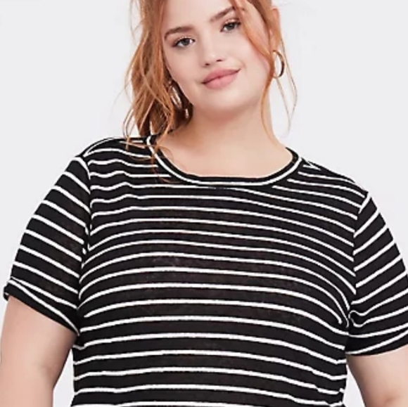 Torrid BLACK & WHITE STRIPED LINEN CREW TEE - Picture 4 of 7
